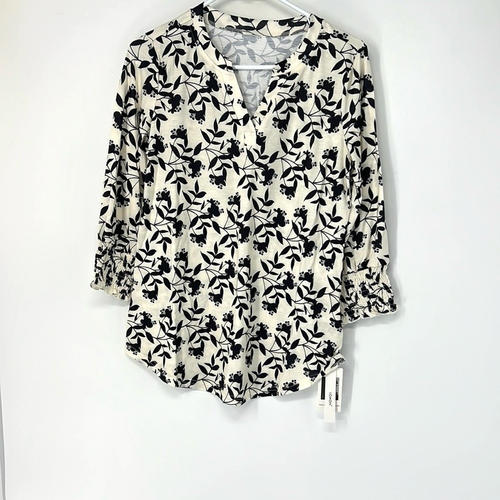 Lomon NWT women’s top size large